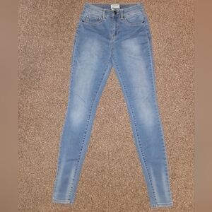 Mudd Women's Light Blue Jeggings Size 1